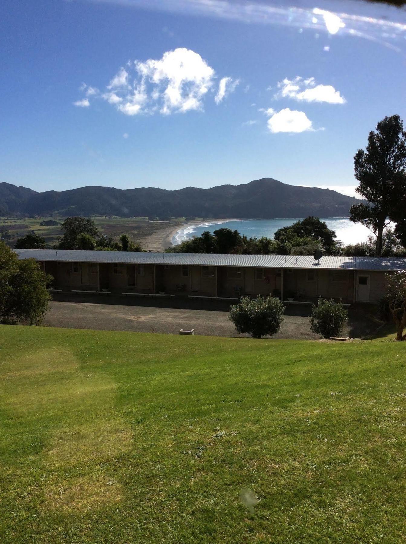 Hicks Bay Motel Lodge Exterior photo