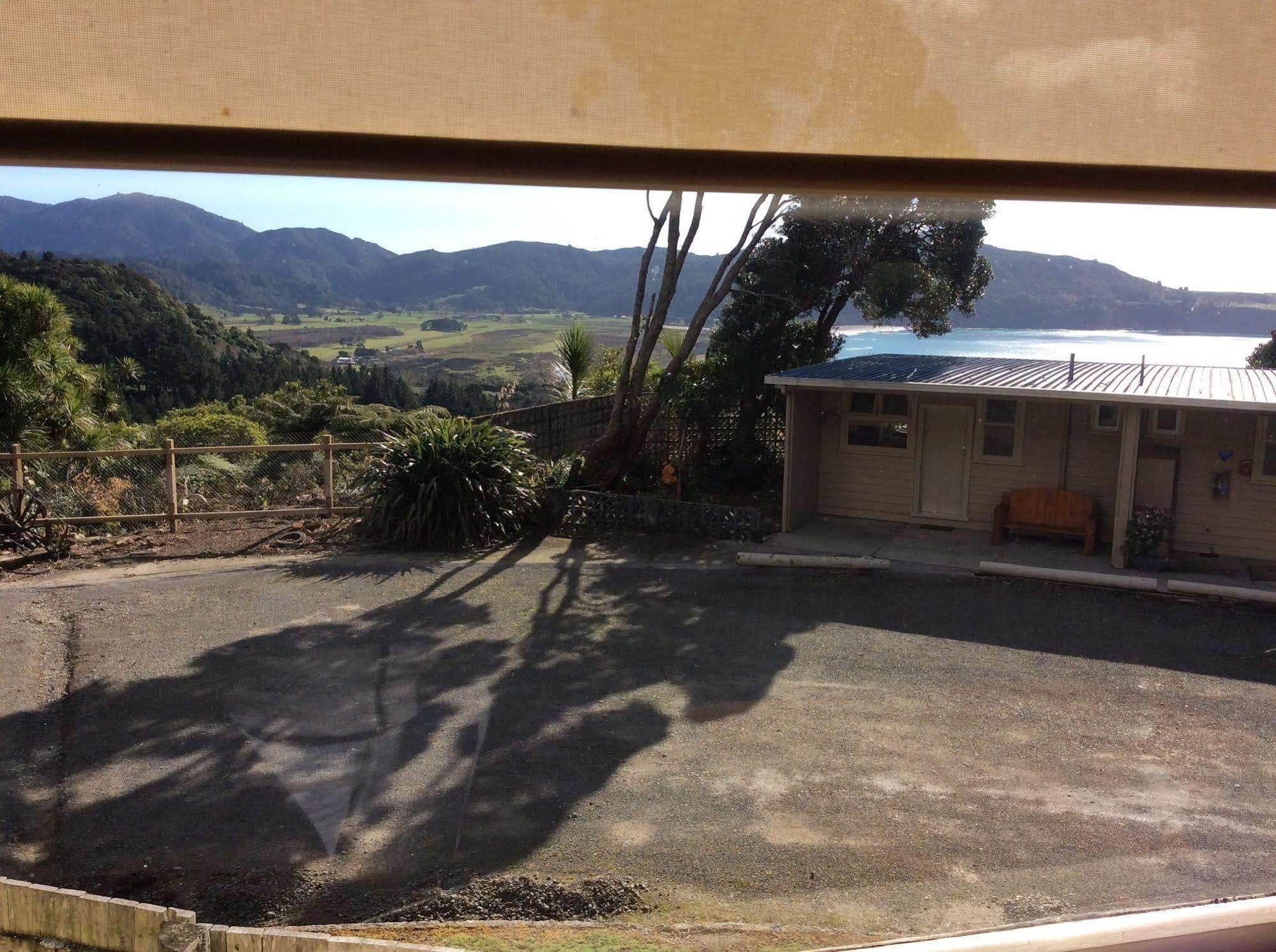 Hicks Bay Motel Lodge Exterior photo