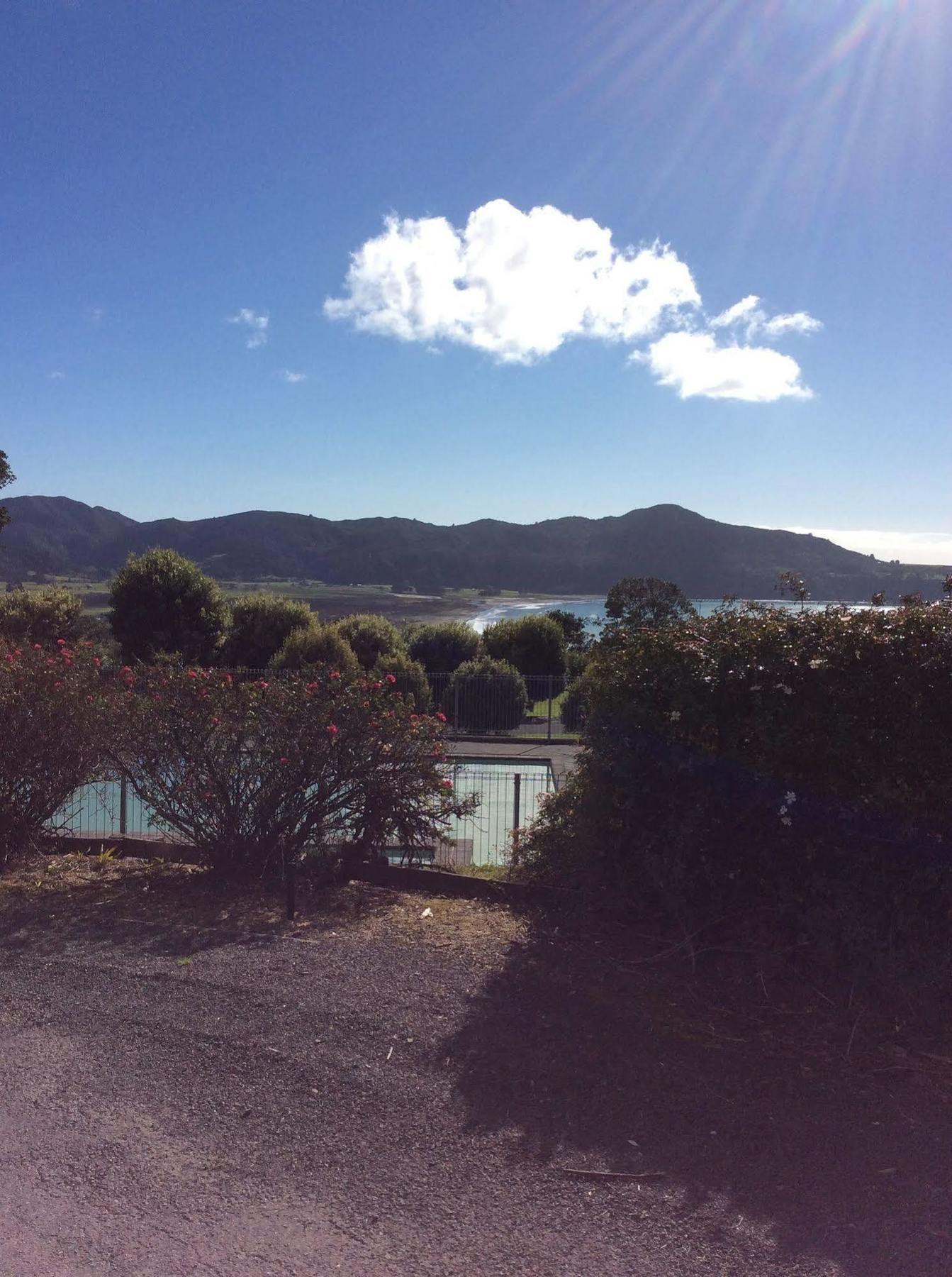 Hicks Bay Motel Lodge Exterior photo